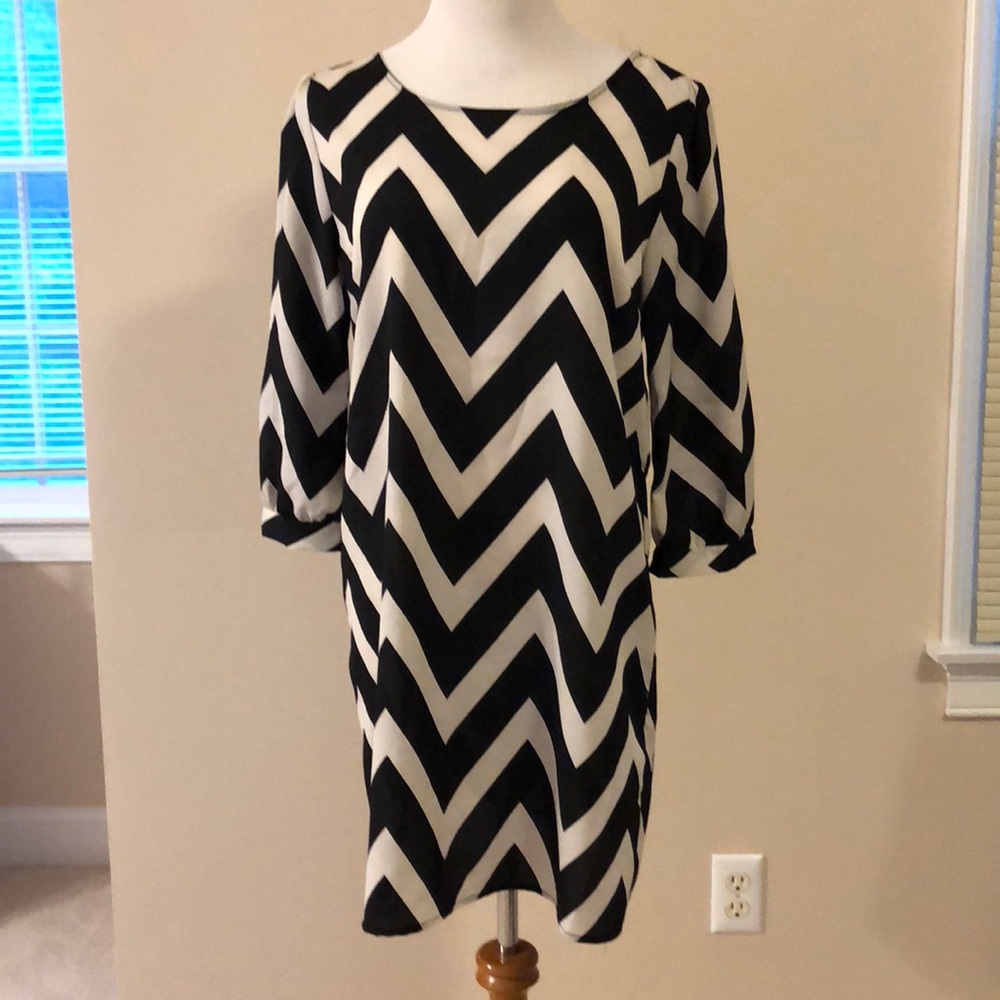 Chevron shift dress cross cross back